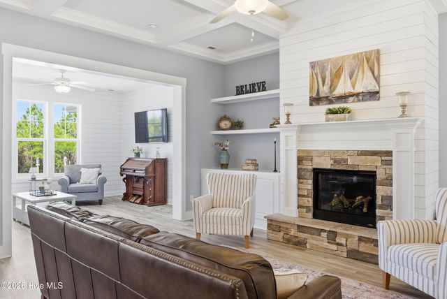3260 Oceanic Bay Drive, Southport, NC 28461