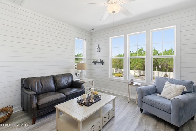 3260 Oceanic Bay Drive, Southport, NC 28461