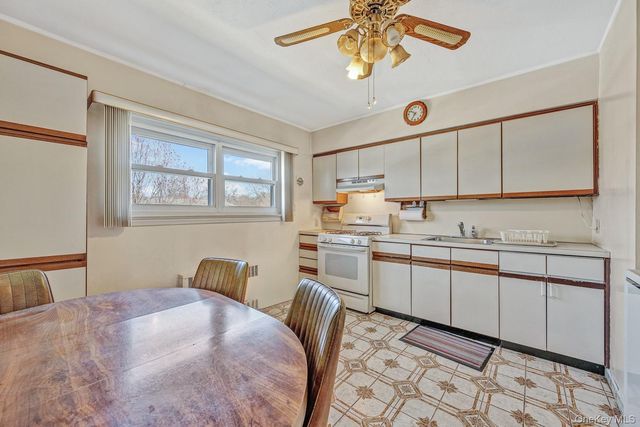 56-27B Utopia Parkway 1014, Fresh Meadows, NY 11365
