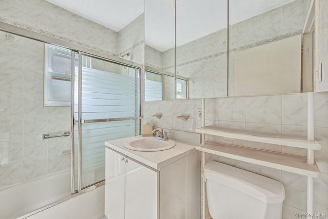 56-27B Utopia Parkway 1014, Fresh Meadows, NY 11365