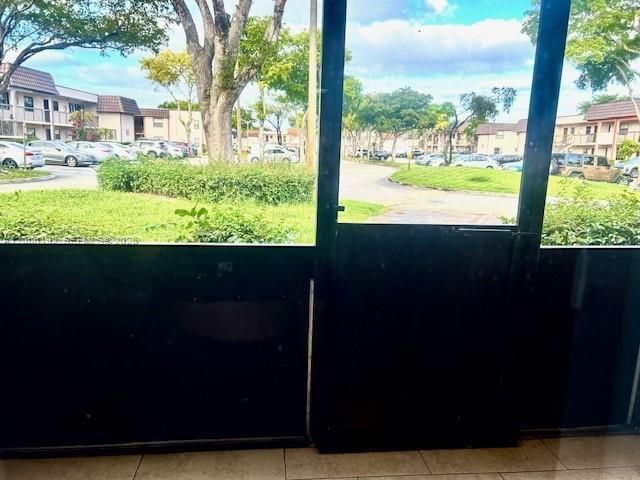 871 NE 207th Ter 4-101, Miami, FL 33179