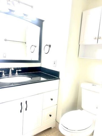 871 NE 207th Ter 4-101, Miami, FL 33179