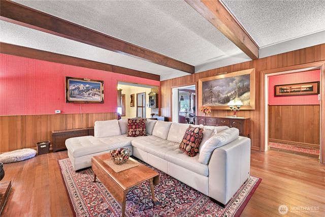 1608 Euclid Avenue, Bellingham, WA 98229