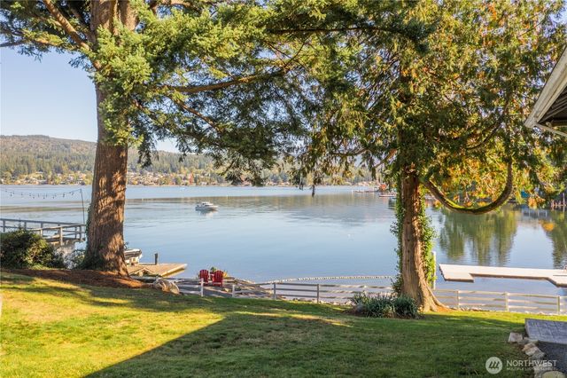 1608 Euclid Avenue, Bellingham, WA 98229