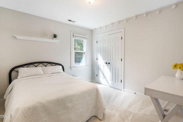 212 Cobble Ridge Drive, Chapel Hill, NC 27516