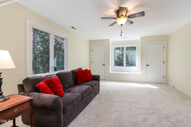 212 Cobble Ridge Drive, Chapel Hill, NC 27516