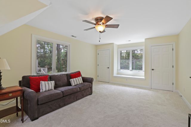 212 Cobble Ridge Drive, Chapel Hill, NC 27516