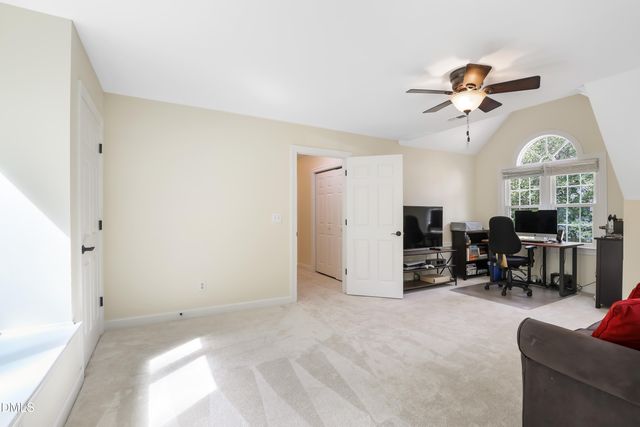 212 Cobble Ridge Drive, Chapel Hill, NC 27516