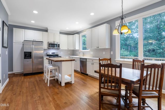 212 Cobble Ridge Drive, Chapel Hill, NC 27516