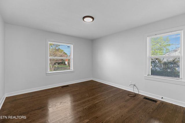 411 Ash St, Morristown, TN 37813