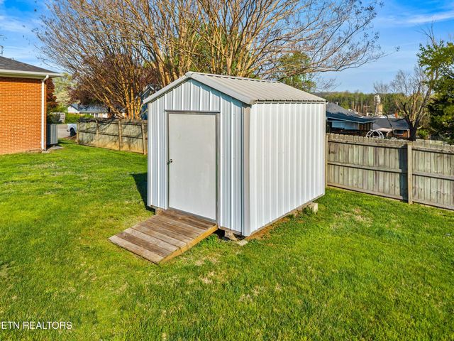 411 Ash St, Morristown, TN 37813