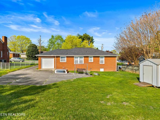 411 Ash St, Morristown, TN 37813