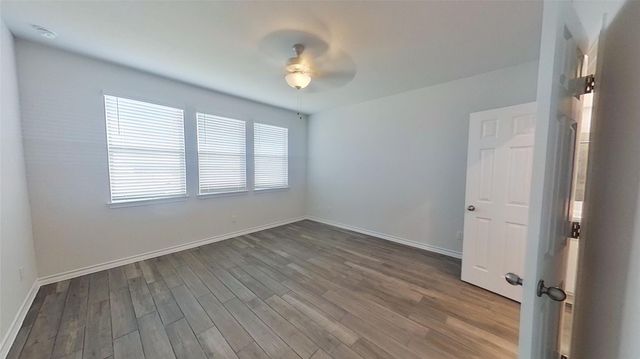 197 Nettletree DR, Buda, TX 78610