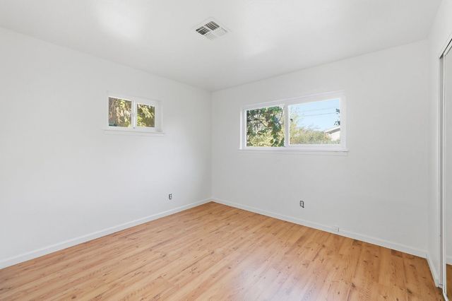 5977 Dewey Blvd, Sacramento, CA 95824