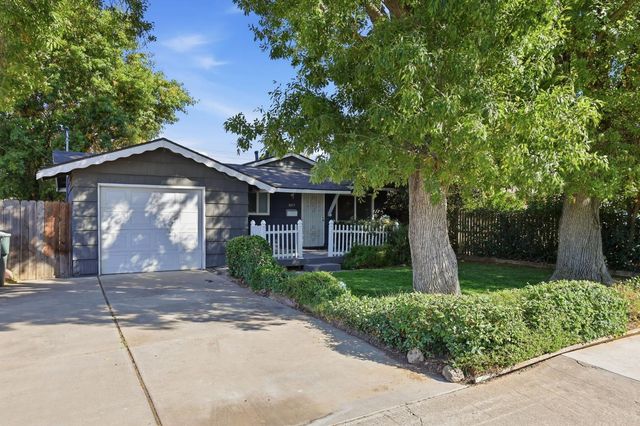 5977 Dewey Blvd, Sacramento, CA 95824