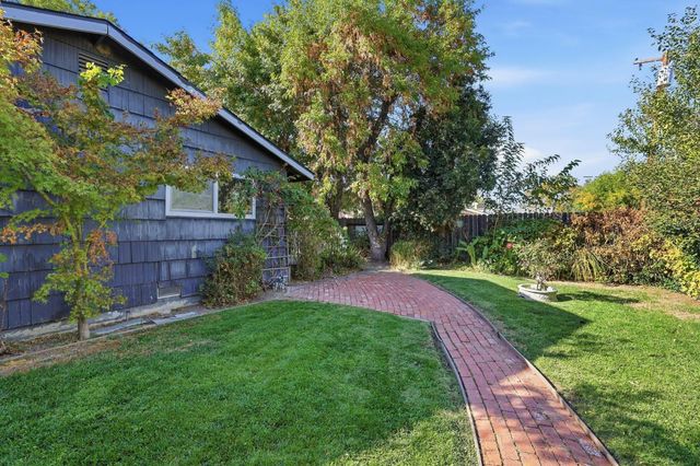5977 Dewey Blvd, Sacramento, CA 95824