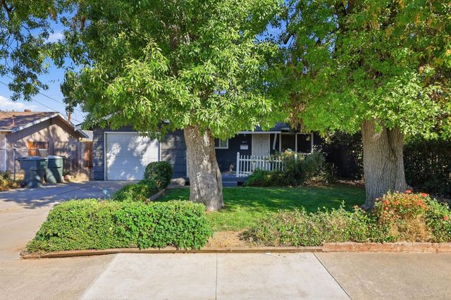 5977 Dewey Blvd, Sacramento, CA 95824