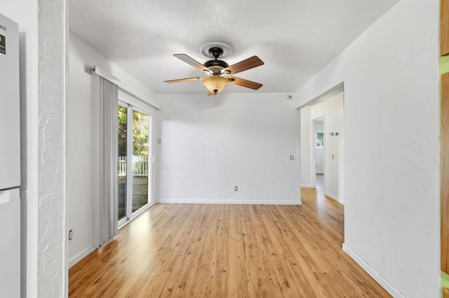 5977 Dewey Blvd, Sacramento, CA 95824