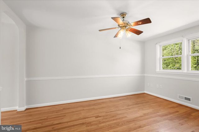 1111 LINDEN AVE, Halethorpe, MD 21227