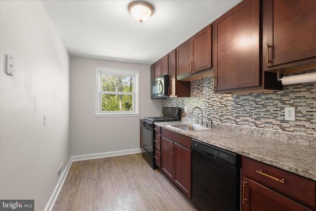 1111 LINDEN AVE, Halethorpe, MD 21227