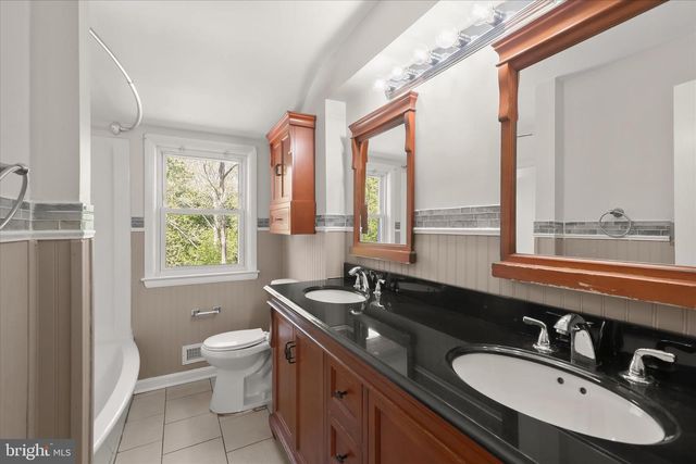 1111 LINDEN AVE, Halethorpe, MD 21227