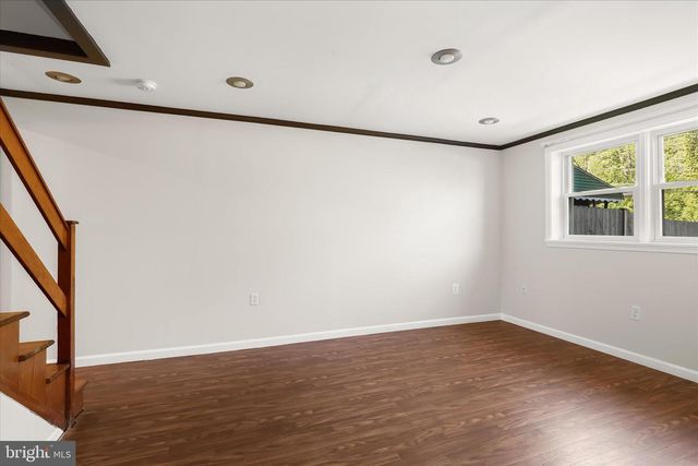 1111 LINDEN AVE, Halethorpe, MD 21227