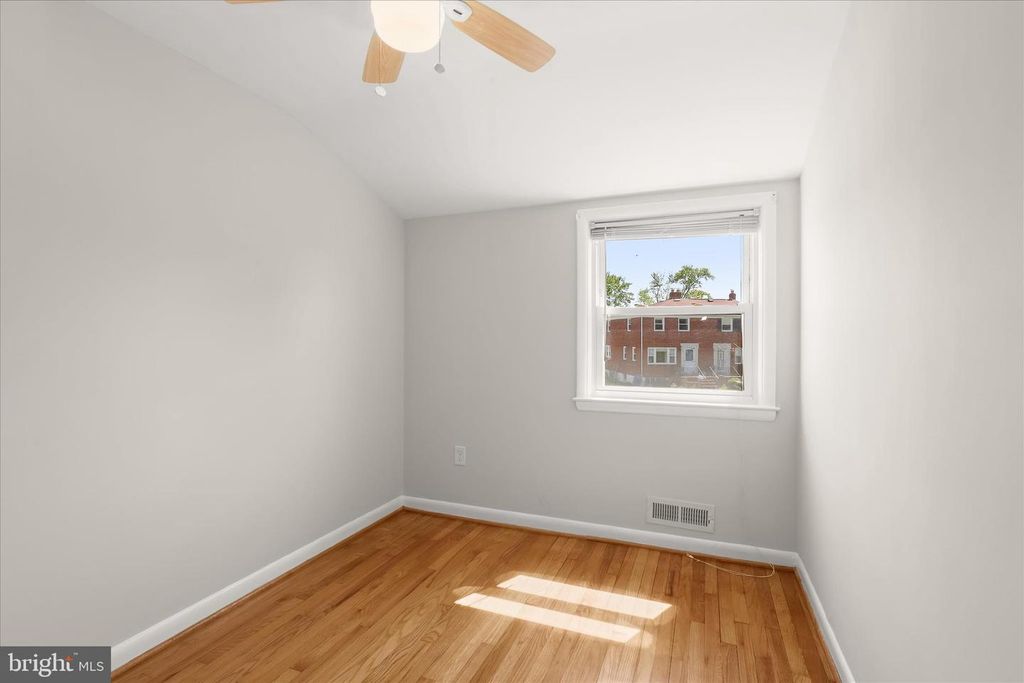 Image 22 of property listing at 1111 LINDEN AVE, Halethorpe, MD 21227