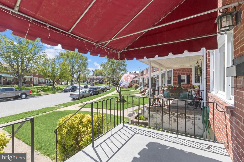 Image 8 of property listing at 1111 LINDEN AVE, Halethorpe, MD 21227