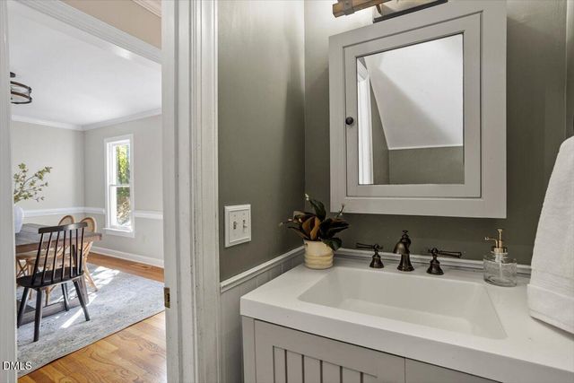 18 W Bridlewood Trail, Durham, NC 27713