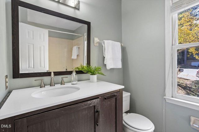 18 W Bridlewood Trail, Durham, NC 27713