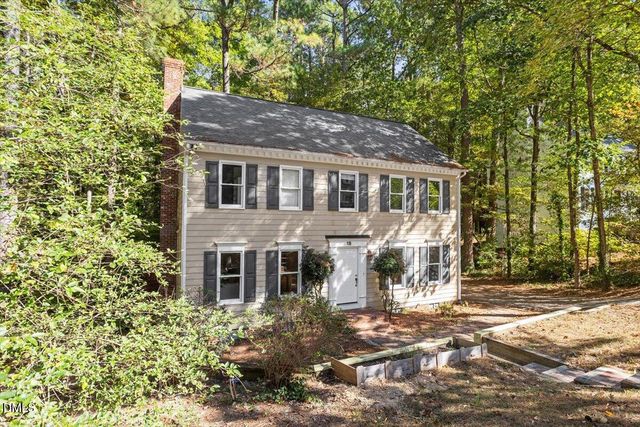 18 W Bridlewood Trail, Durham, NC 27713