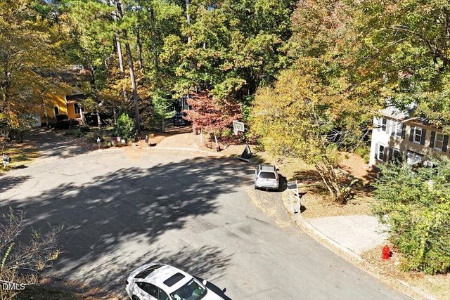 18 W Bridlewood Trail, Durham, NC 27713