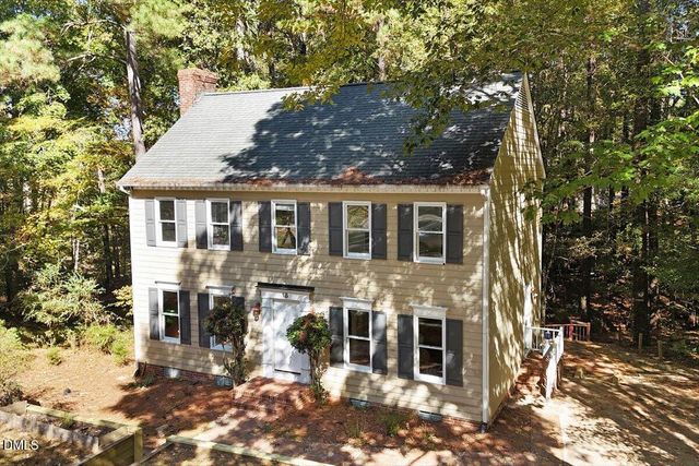 18 W Bridlewood Trail, Durham, NC 27713