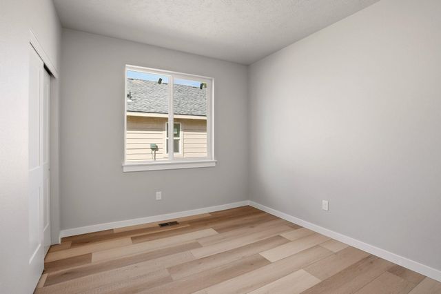 2107 N Sipple Rd, Spokane Valley, WA 99212