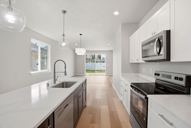 2107 N Sipple Rd, Spokane Valley, WA 99212