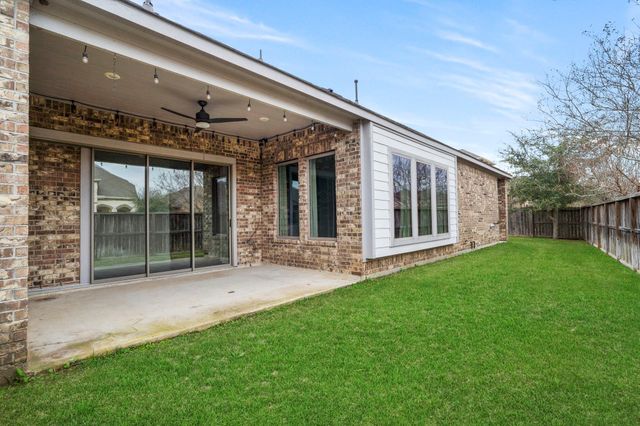 10927 Perennial Mist Drive, Missouri City, TX 77459