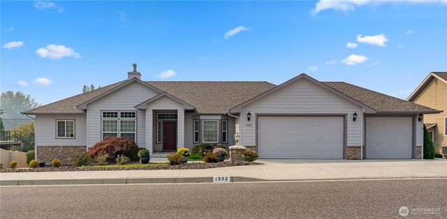 1992 Stoneridge Drive, East Wenatchee, WA 98802