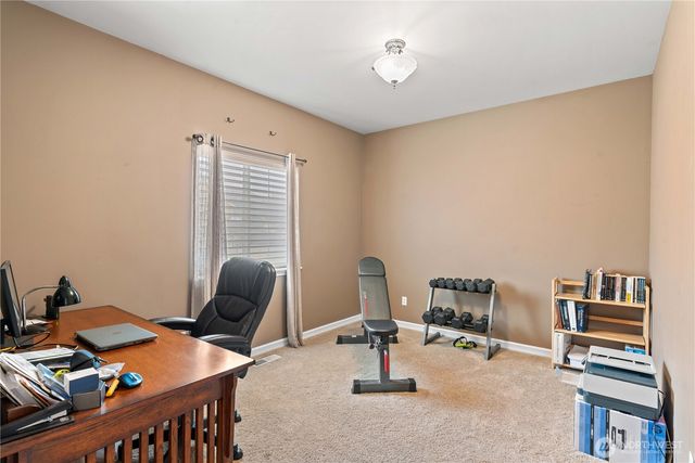 1992 Stoneridge Drive, East Wenatchee, WA 98802