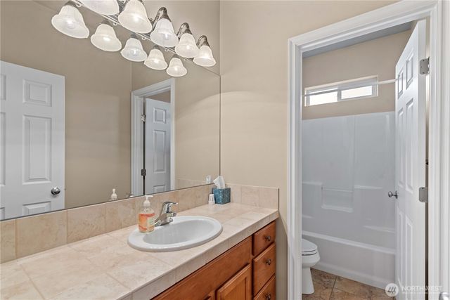 1992 Stoneridge Drive, East Wenatchee, WA 98802