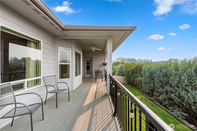 1992 Stoneridge Drive, East Wenatchee, WA 98802