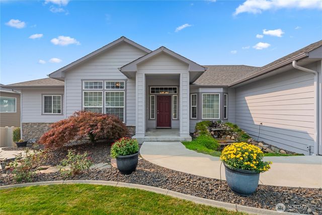 1992 Stoneridge Drive, East Wenatchee, WA 98802