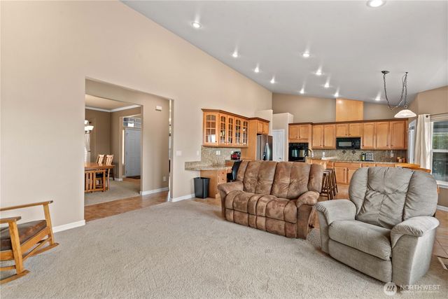 1992 Stoneridge Drive, East Wenatchee, WA 98802