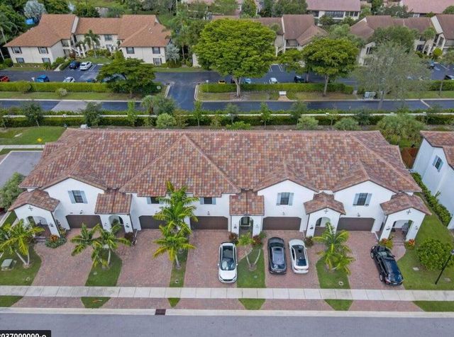 3199 Santa Catalina Place, Greenacres, FL 33467