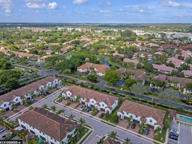 3199 Santa Catalina Place, Greenacres, FL 33467