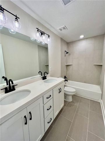 1984 Longview Drive, Liberty, MO 64068