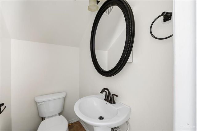 1309 Fig Avenue C, Pharr, TX 78577