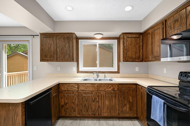 5615 Albert Street, Shoreview, MN 55126