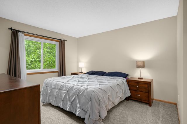 5615 Albert Street, Shoreview, MN 55126