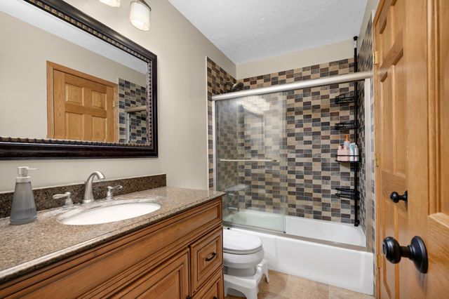 5615 Albert Street, Shoreview, MN 55126