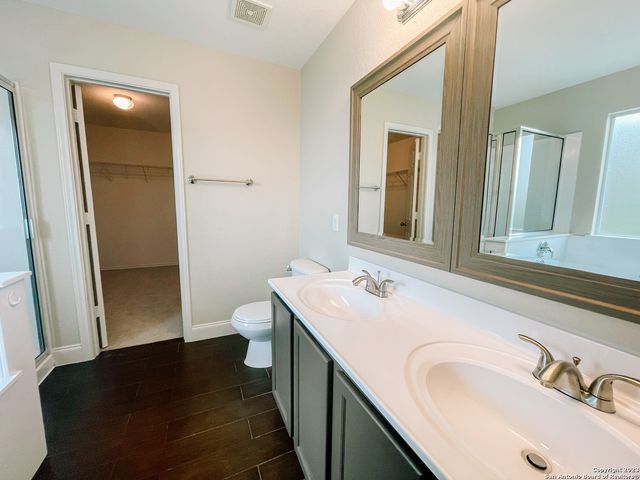 7738 Paraiso Cir, Boerne, TX 78015